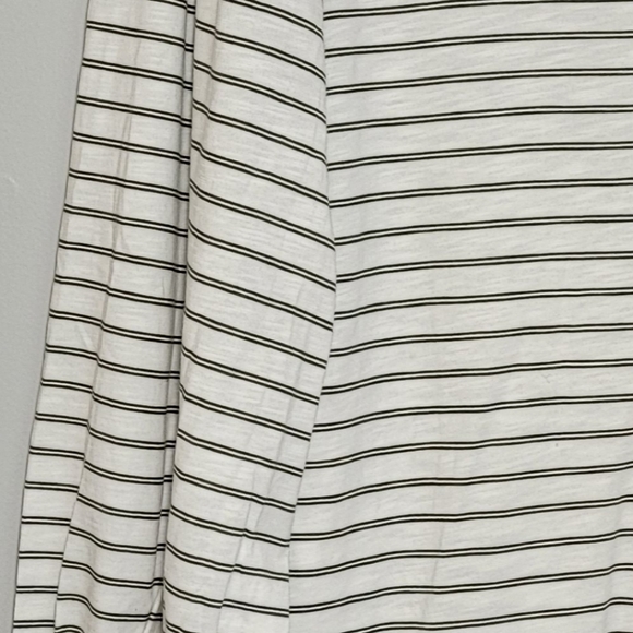 Maurices Long sleeve Striped Tee XL - Picture 2 of 5